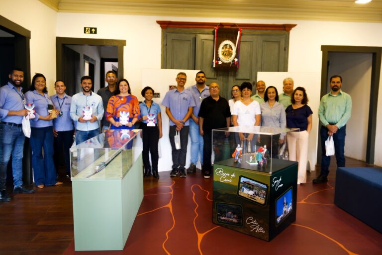 Prefeitura realiza exposição de lançamento do livro “Entre Serras”