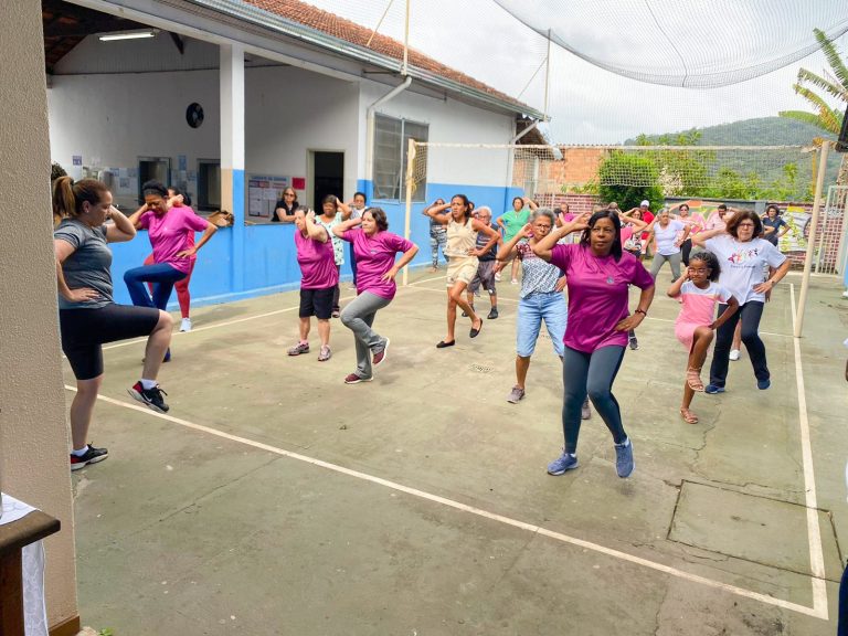 Santa Bárbara realiza ações em comemoração ao mês do idoso