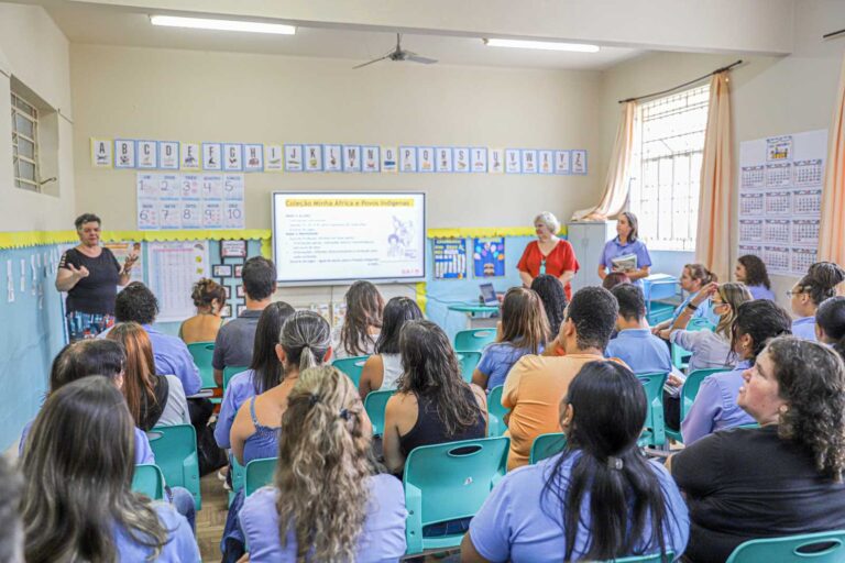 Santa Bárbara investe em formação sobre Africanidades e Povos Indígenas